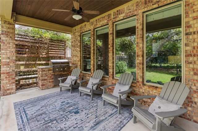 368 Pink Granite BLVD, Dripping Springs, TX 78620