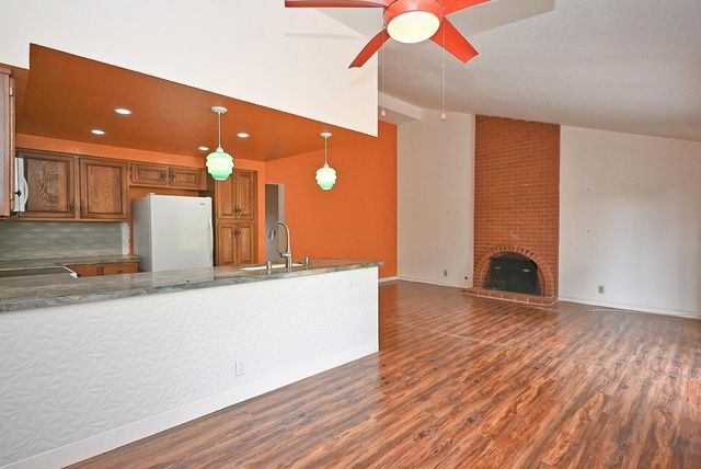 17764 Columbia Dr, Castro Valley, CA 94552