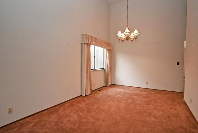 17764 Columbia Dr, Castro Valley, CA 94552