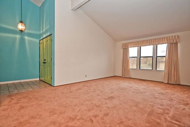 17764 Columbia Dr, Castro Valley, CA 94552