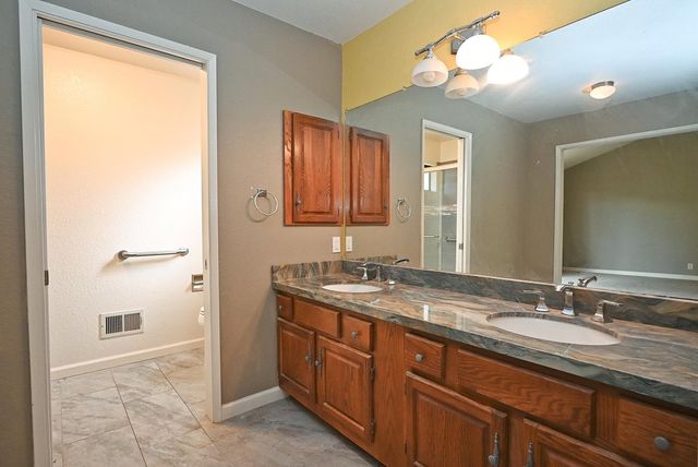 17764 Columbia Dr, Castro Valley, CA 94552