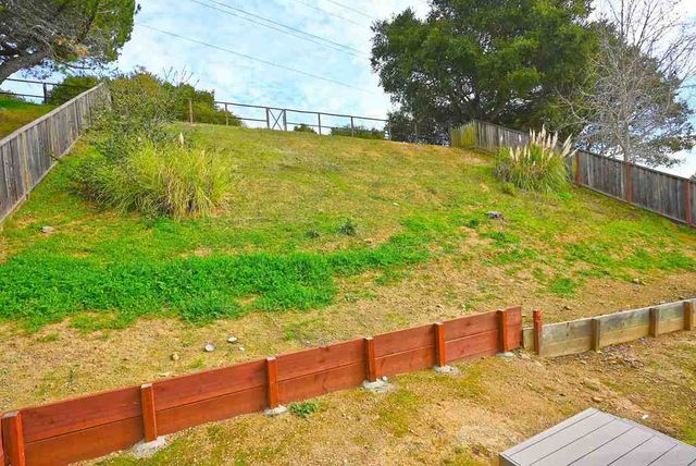 17764 Columbia Dr, Castro Valley, CA 94552