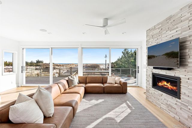 617 Dune Road, Westhampton, NY 11978