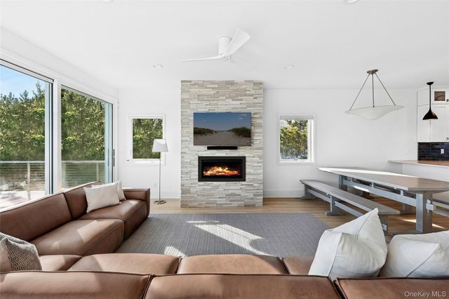 617 Dune Road, Westhampton, NY 11978