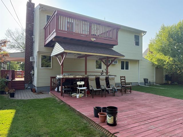 79 Elizabeth Drive, Bethpage, NY 11714