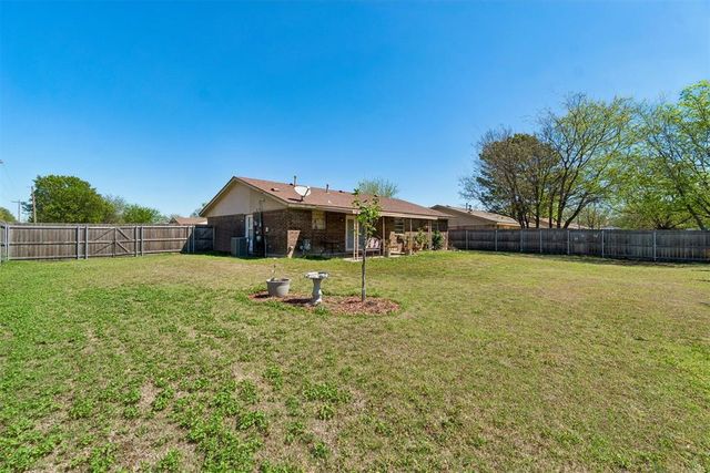 1202 E Louisiana Street, Norman, OK 73071