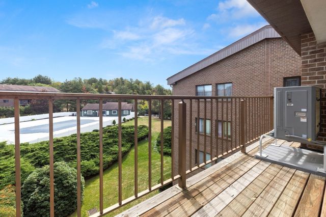 4 Ledgewood Way 21, Peabody, MA 01960