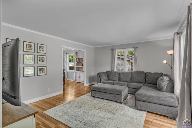 1807 SW Village DR, Topeka, KS 66604