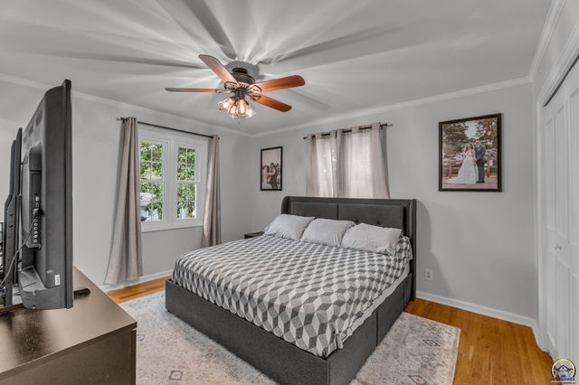 1807 SW Village DR, Topeka, KS 66604