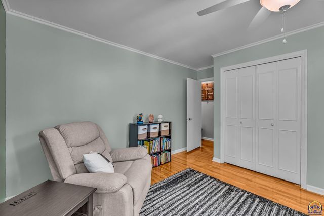 1807 SW Village DR, Topeka, KS 66604