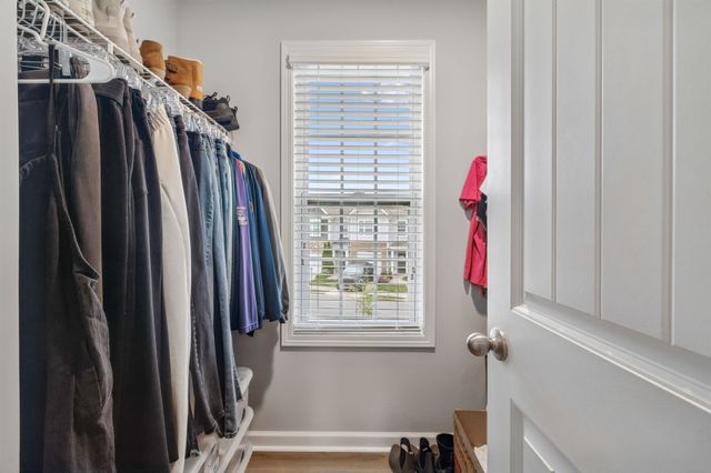 320 Manor Row, Pleasant View, TN 37146