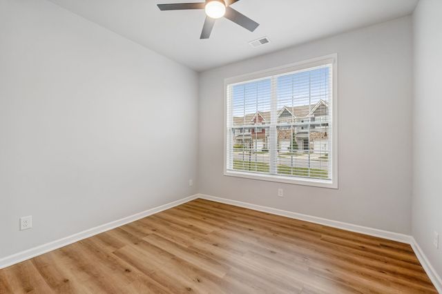 320 Manor Row, Pleasant View, TN 37146
