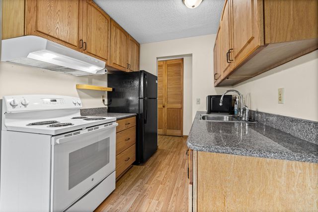 4600 Cedar Lake Road S 2, Saint Louis Park, MN 55416