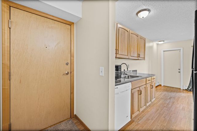 4600 Cedar Lake Road S 2, Saint Louis Park, MN 55416