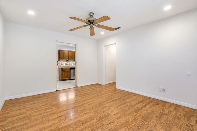 8635 Ashcroft Avenue, Dallas, TX 75243