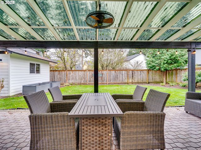 3011 Ne 165TH Pl, Vancouver, WA 98682