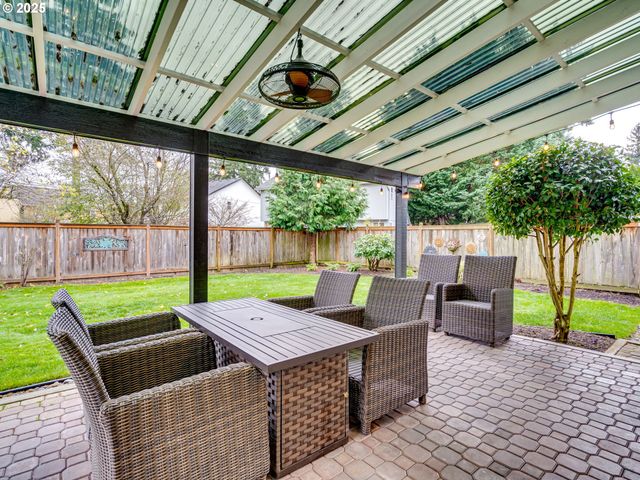 3011 Ne 165TH Pl, Vancouver, WA 98682