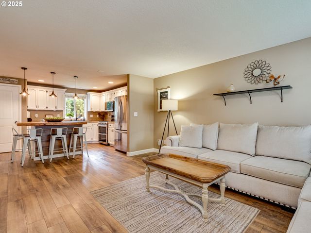 3011 Ne 165TH Pl, Vancouver, WA 98682