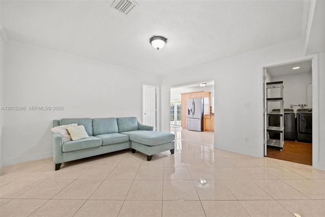 11950 SW 199th St 1, Miami, FL 33177