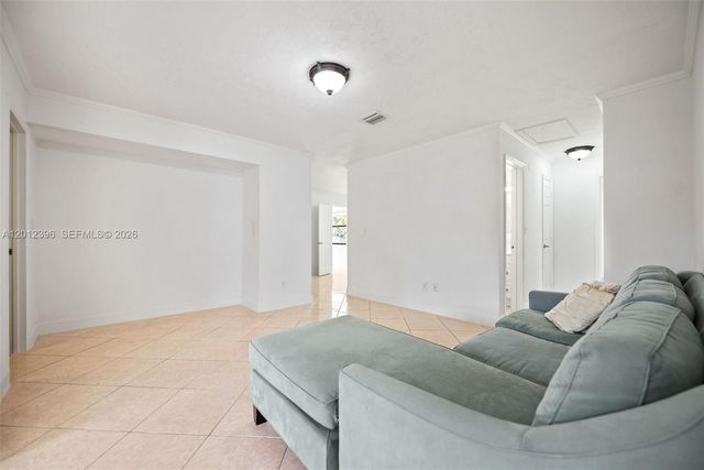 11950 SW 199th St 1, Miami, FL 33177