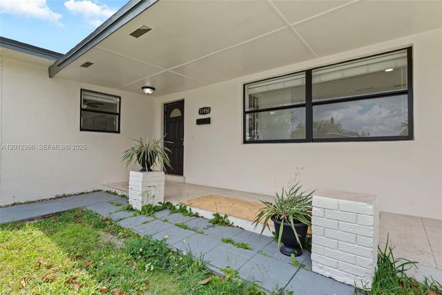 11950 SW 199th St 1, Miami, FL 33177