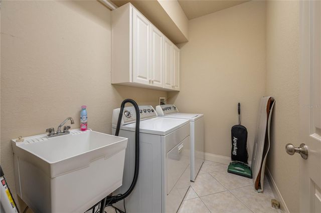 3017 MISSION LAKES DRIVE 3017, Lakeland, FL 33803