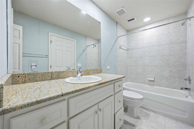 3017 MISSION LAKES DRIVE 3017, Lakeland, FL 33803