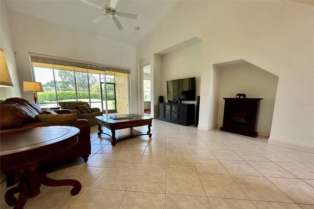 3017 MISSION LAKES DRIVE 3017, Lakeland, FL 33803