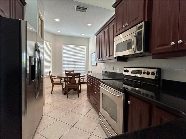 3017 MISSION LAKES DRIVE 3017, Lakeland, FL 33803