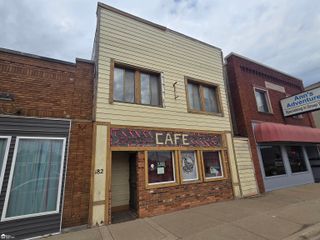 182 W Vienna Street, Clio, MI 48420