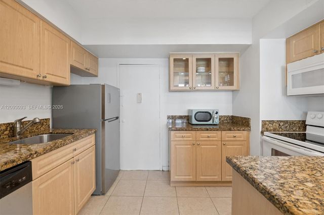3505 S Ocean Drive 511, Hollywood, FL 33019