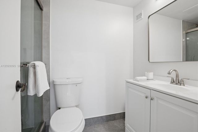 3505 S Ocean Drive 511, Hollywood, FL 33019