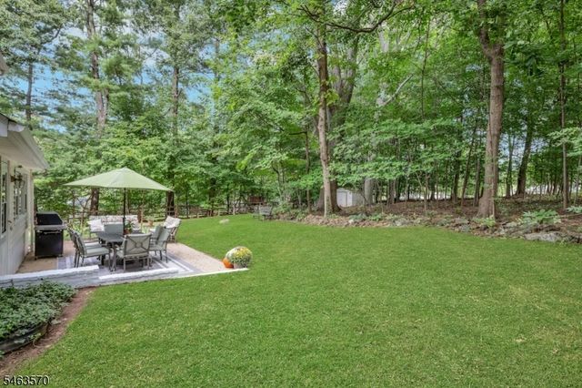 54 Yarmouth Dr, New Providence Boro, NJ 07974