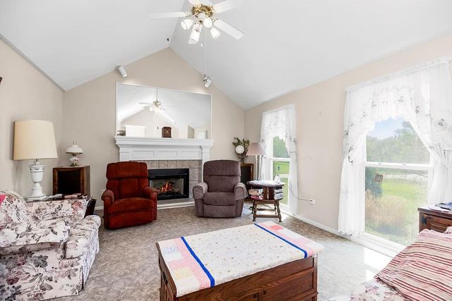 15412 NE 181st Street, Holt, MO 64048