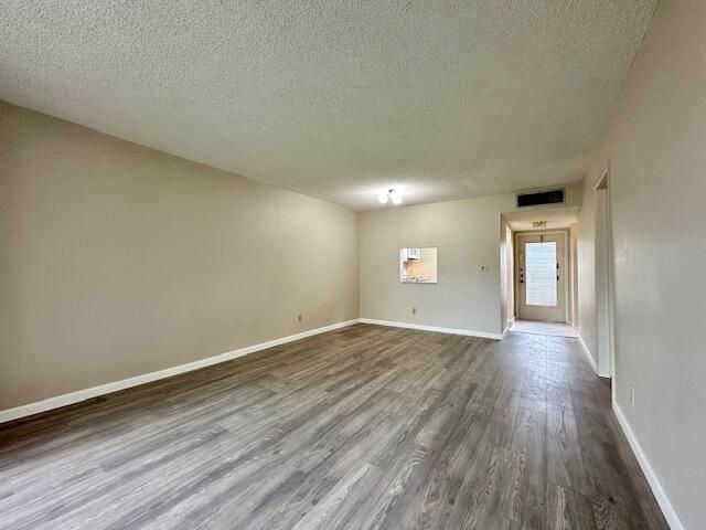 6020 NW 64th Avenue 207, Tamarac, FL 33319