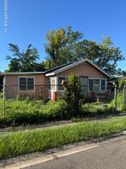 2022 MCQUADE Street, Jacksonville, FL 32209