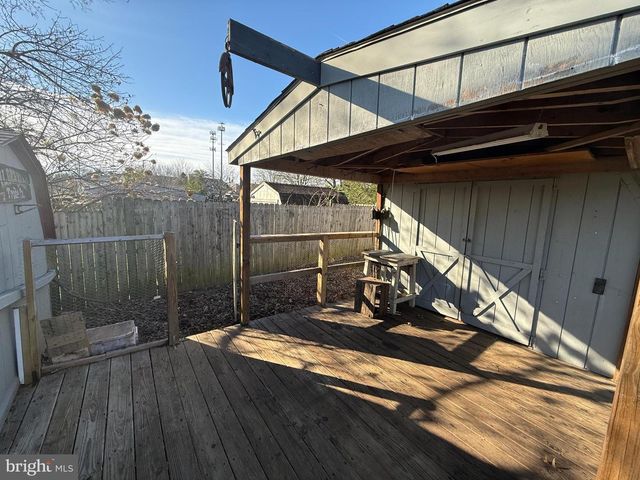 212 COCHRAN ST, Cochranville, PA 19330