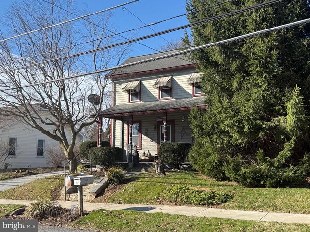 212 COCHRAN ST, Cochranville, PA 19330