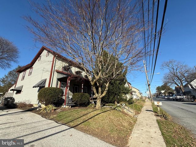 212 COCHRAN ST, Cochranville, PA 19330