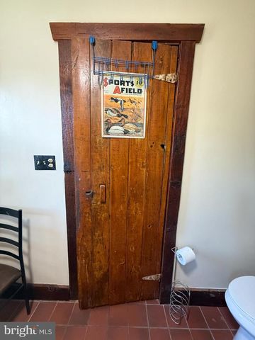 212 COCHRAN ST, Cochranville, PA 19330