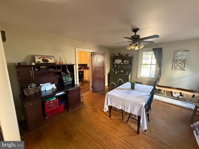 212 COCHRAN ST, Cochranville, PA 19330