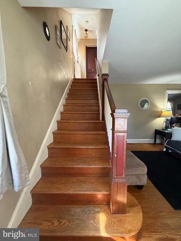 212 COCHRAN ST, Cochranville, PA 19330