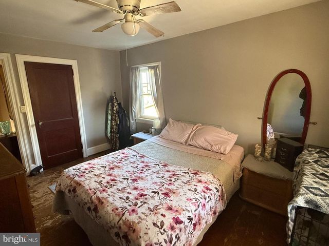 212 COCHRAN ST, Cochranville, PA 19330