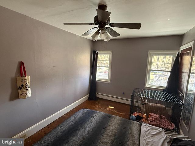 212 COCHRAN ST, Cochranville, PA 19330