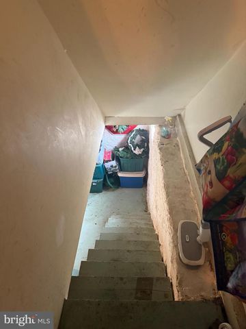 212 COCHRAN ST, Cochranville, PA 19330