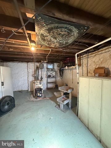 212 COCHRAN ST, Cochranville, PA 19330