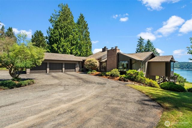 12715 Hallstrom Drive NW, Gig Harbor, WA 98332