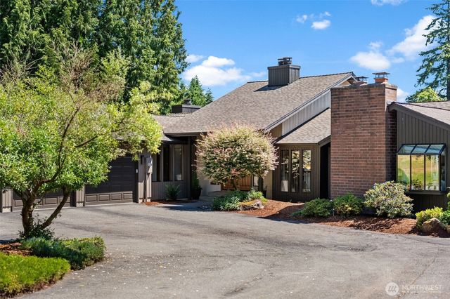 12715 Hallstrom Drive NW, Gig Harbor, WA 98332