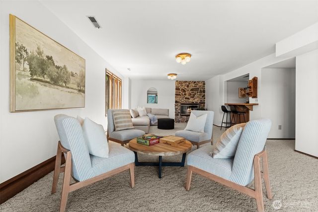 12715 Hallstrom Drive NW, Gig Harbor, WA 98332