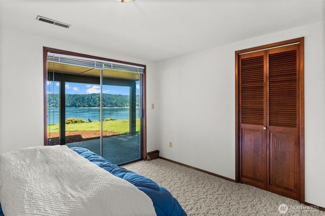 12715 Hallstrom Drive NW, Gig Harbor, WA 98332